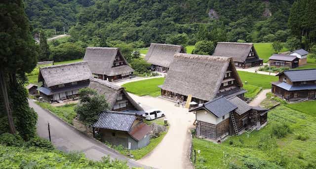 Japan motorcycle tour ninjatours yamanaka matsumoto gassho village traditional